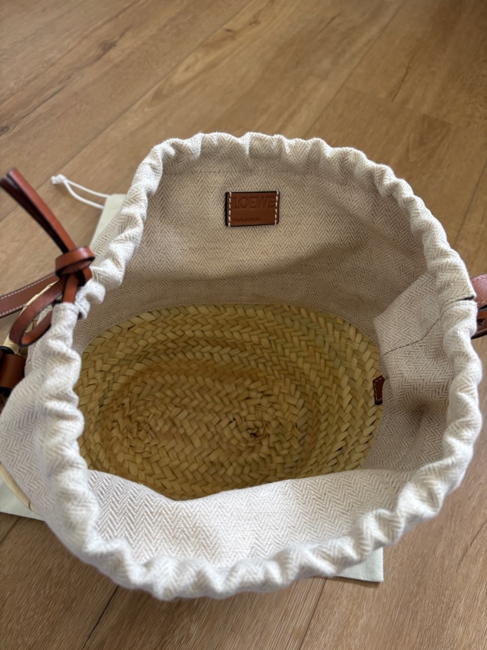 Loewe Paula’s Ibiza Palm Leaf Drawstring Mini Bucket Bag - Picture 3 of 10